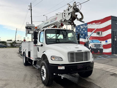 2017 Freightliner M2 106