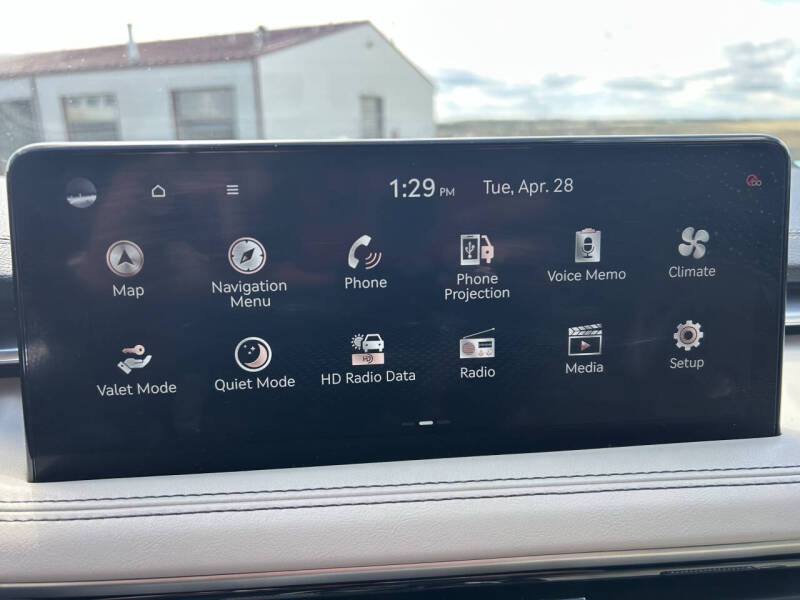 2025 Genesis G70