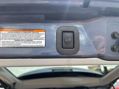 2016 Toyota Sienna XLE 8-Passenger