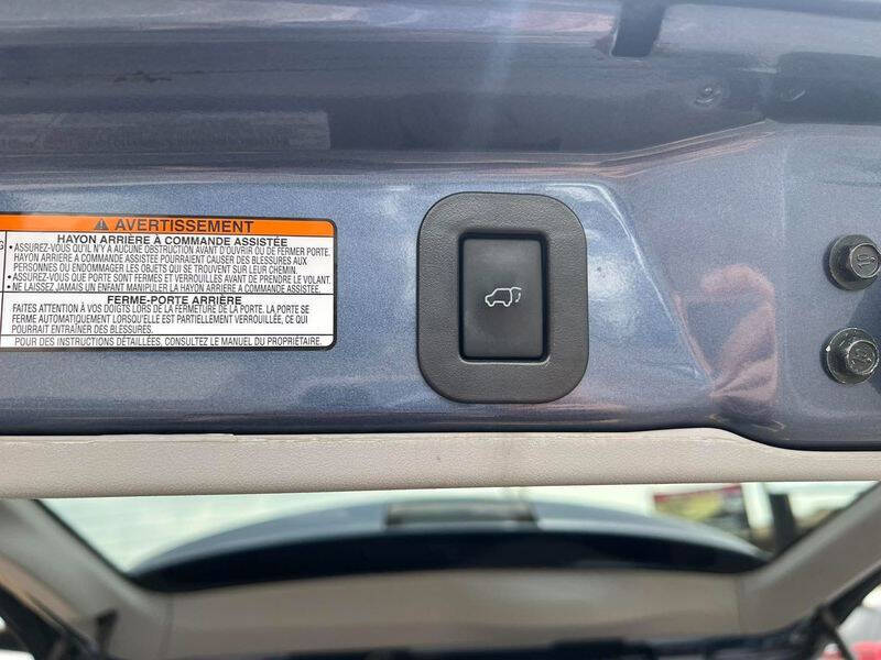 2016 Toyota Sienna XLE 8-Passenger