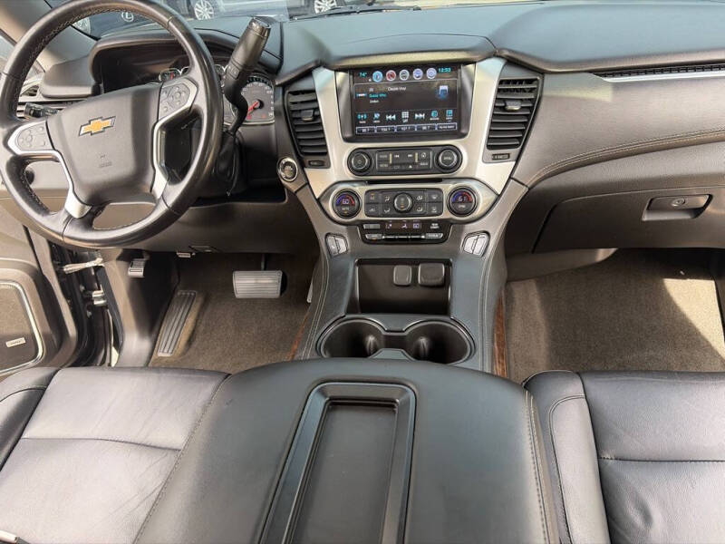 2018 Chevrolet Suburban LT
