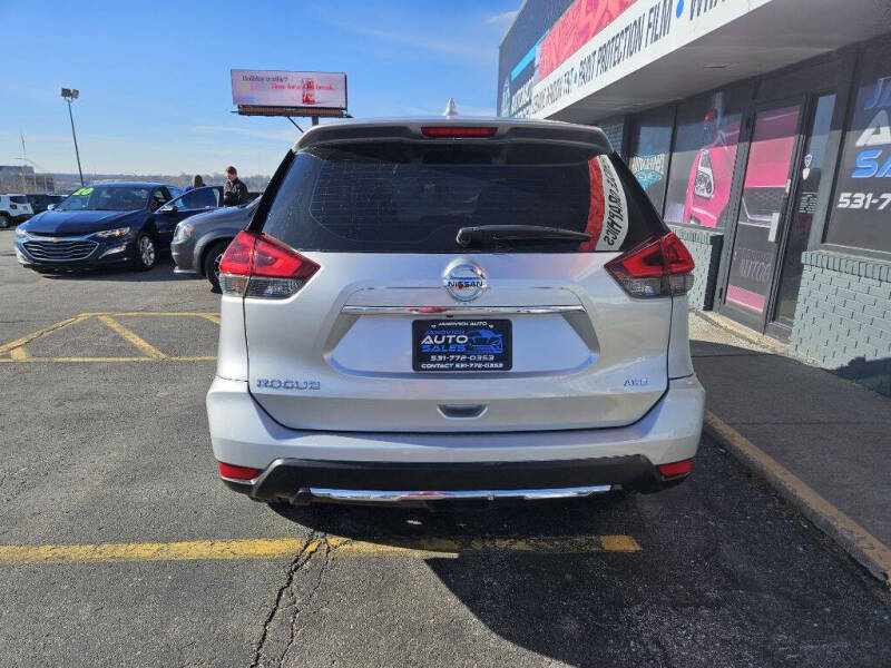 2018 Nissan Rogue S