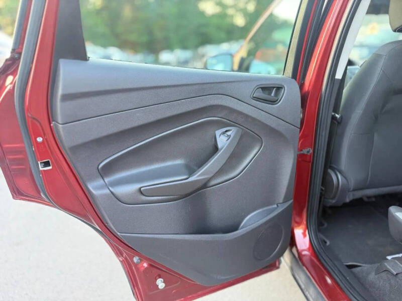 2015 Ford Escape S