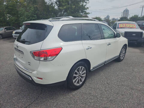 2015 Nissan Pathfinder SL