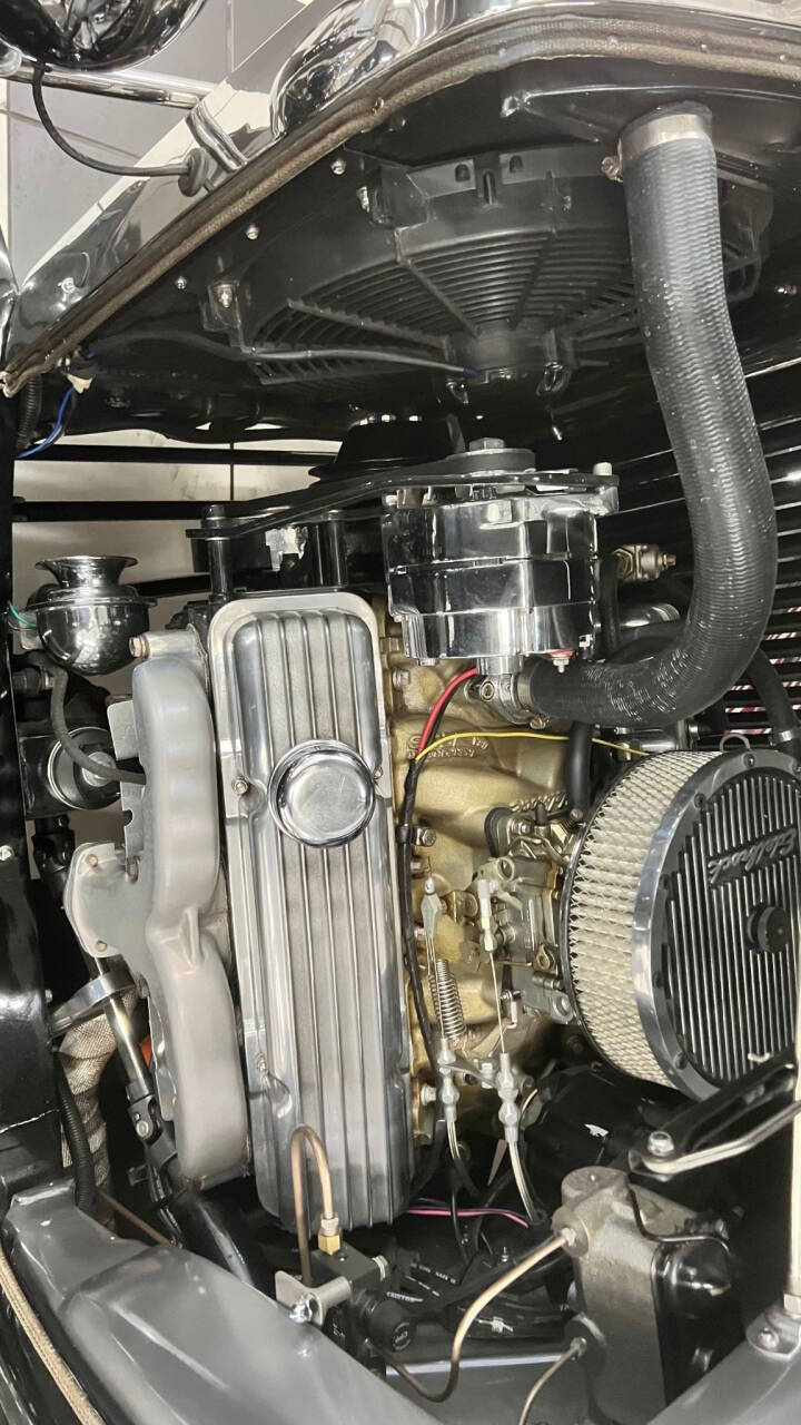 1930 Ford Model A 16