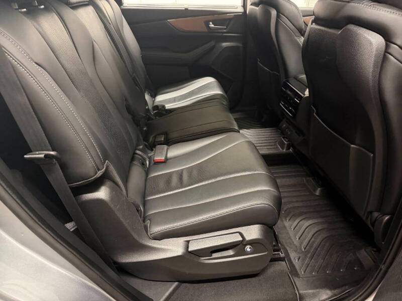 2022 Acura MDX w/Tech