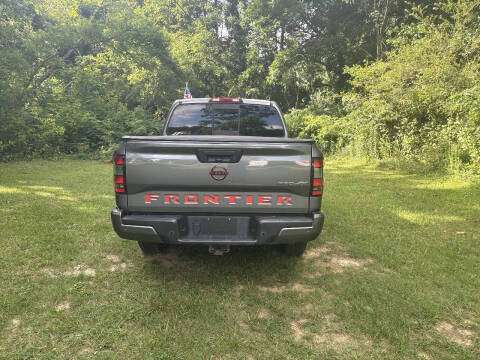 2022 Nissan Frontier S