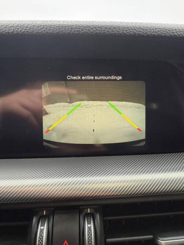 2018 Alfa Romeo Stelvio Sport