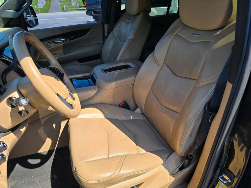 2019 Cadillac Escalade ESV Platinum