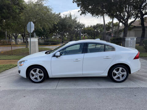 2013 Volvo S60 T5 Platinum