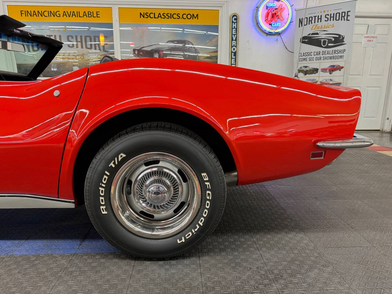 1969 Chevrolet Corvette 25