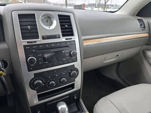 2008 Chrysler 300 Limited