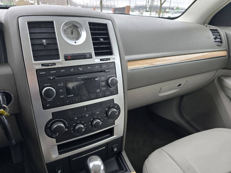 2008 Chrysler 300 Limited