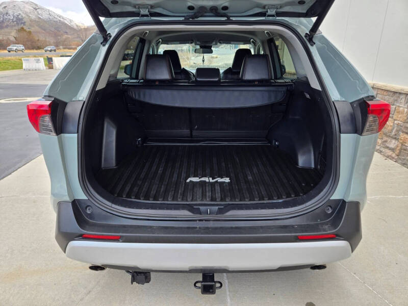 2019 Toyota RAV4 Adventure