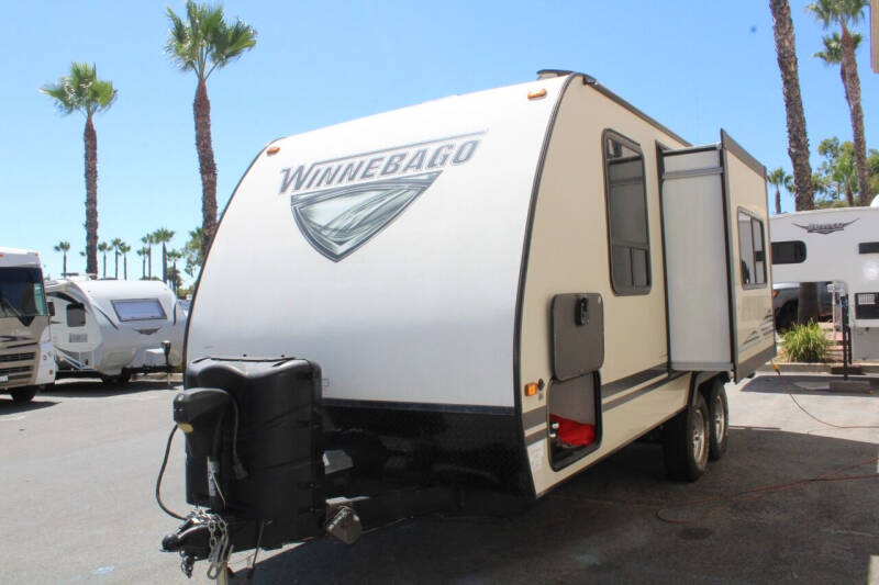 2019 Winnebago Micro Minnie 2106DS for sale at Rancho Santa Margarita RV in Rancho Santa Margarita CA