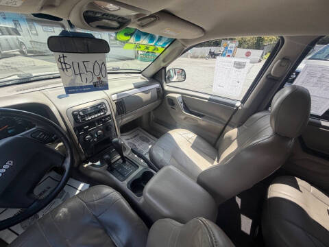 2004 Jeep Grand Cherokee Laredo