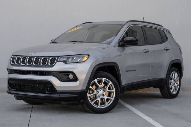 2023 Jeep Compass Latitude Lux