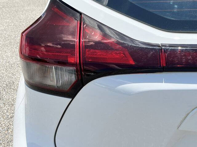 2021 Nissan Kicks S