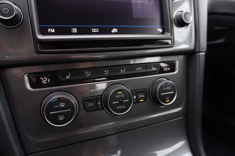 2016 Volkswagen e-Golf SEL Premium