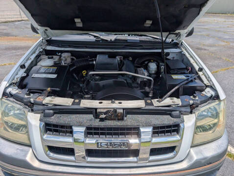 2005 Isuzu Ascender S 5 Passenger
