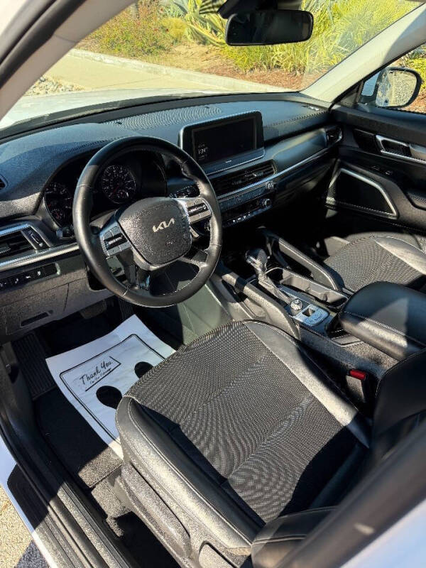 2022 Kia Telluride LX