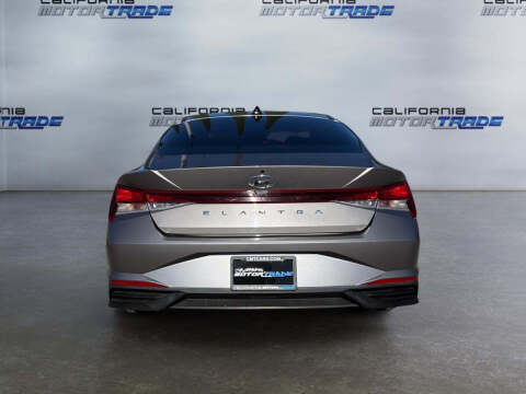 2022 Hyundai Elantra