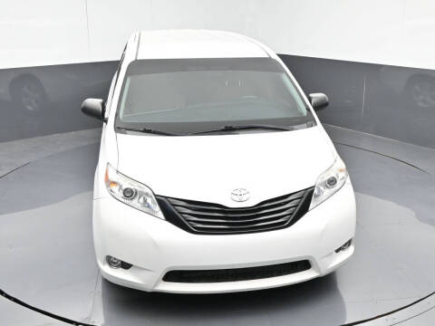 2017 Toyota Sienna L 7-Passenger