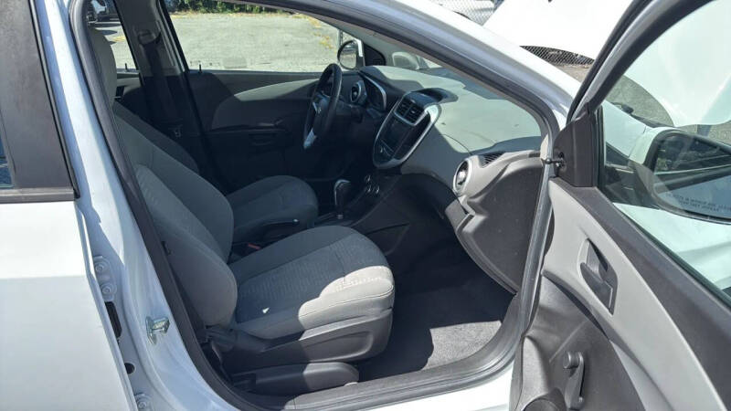 2020 Chevrolet Sonic LT