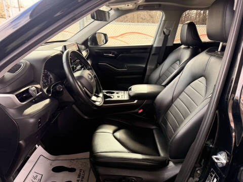 2022 Toyota Highlander XLE