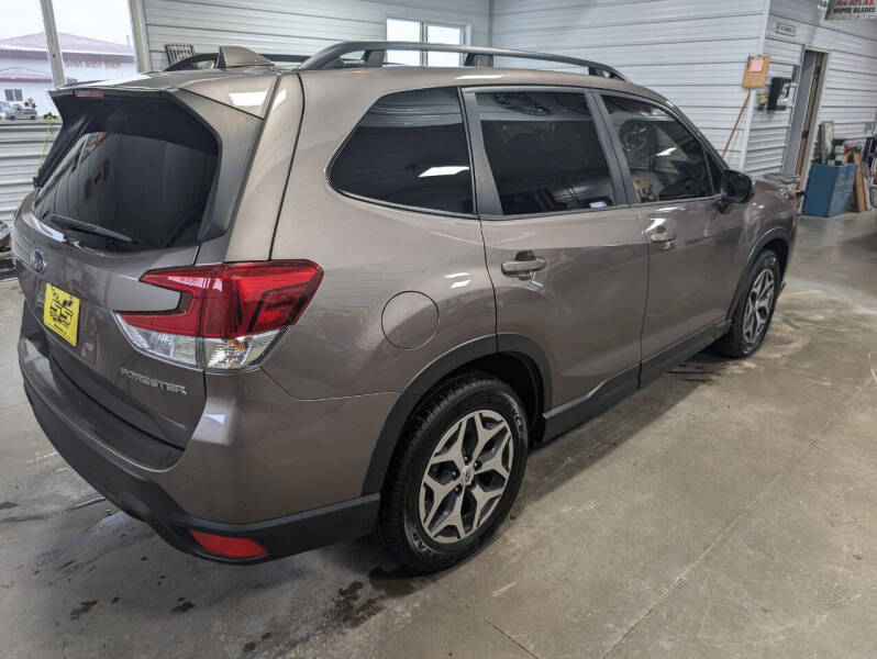 2022 Subaru Forester Premium