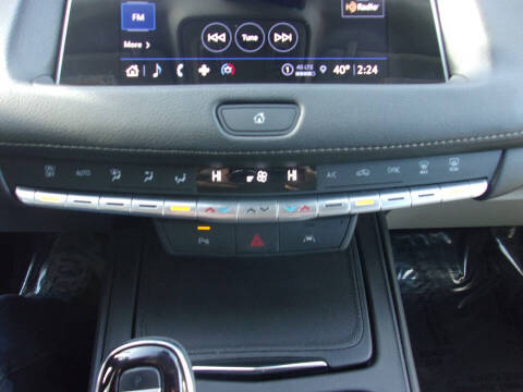 2023 Cadillac XT4 Premium Luxury