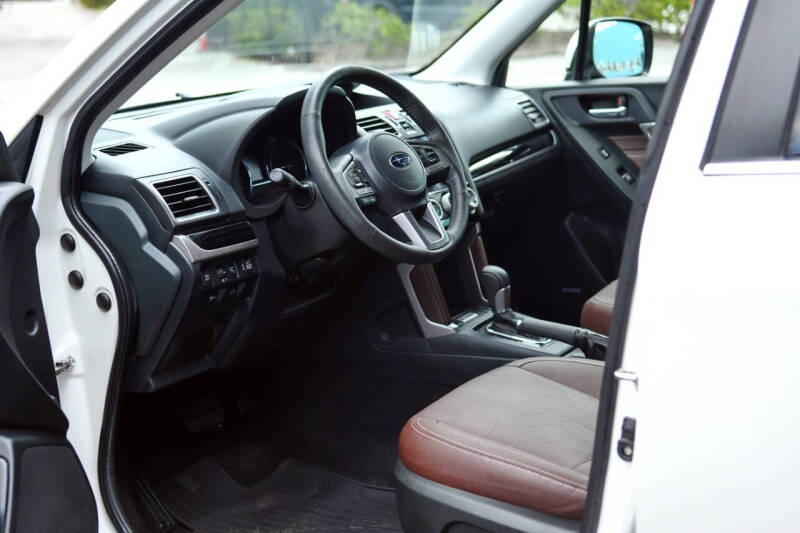 2017 Subaru Forester 2.5i Touring