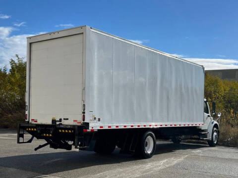 2018 Freightliner M2 106