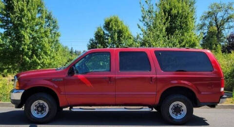 2000 Ford Excursion for sale at CLEAR CHOICE AUTOMOTIVE in Milwaukie OR