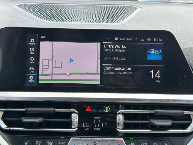 2022 BMW 3 Series 330e