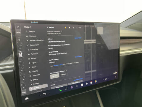 2022 Tesla Model X Plaid