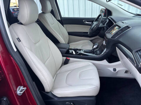 2017 Ford Edge Titanium