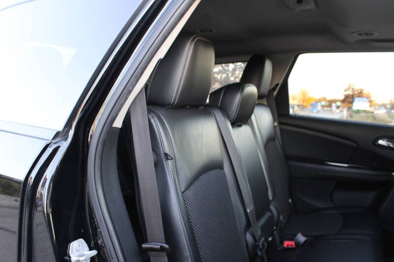 2018 Dodge Journey Crossroad