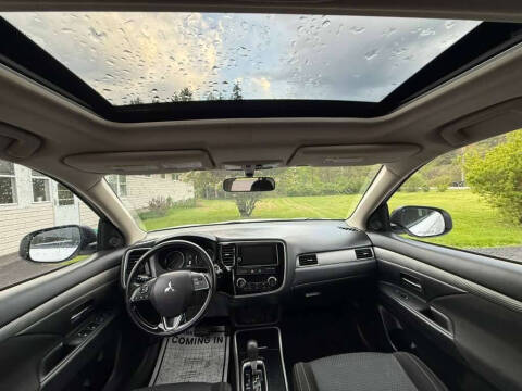 2017 Mitsubishi Outlander SE