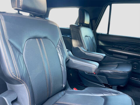 2024 Ford Expedition Platinum