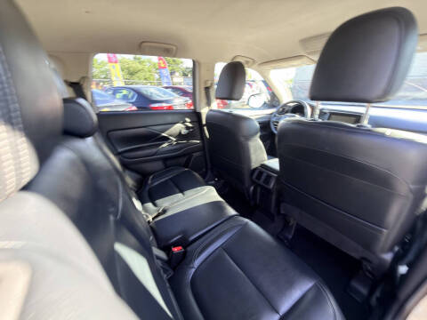 2020 Mitsubishi Outlander SEL