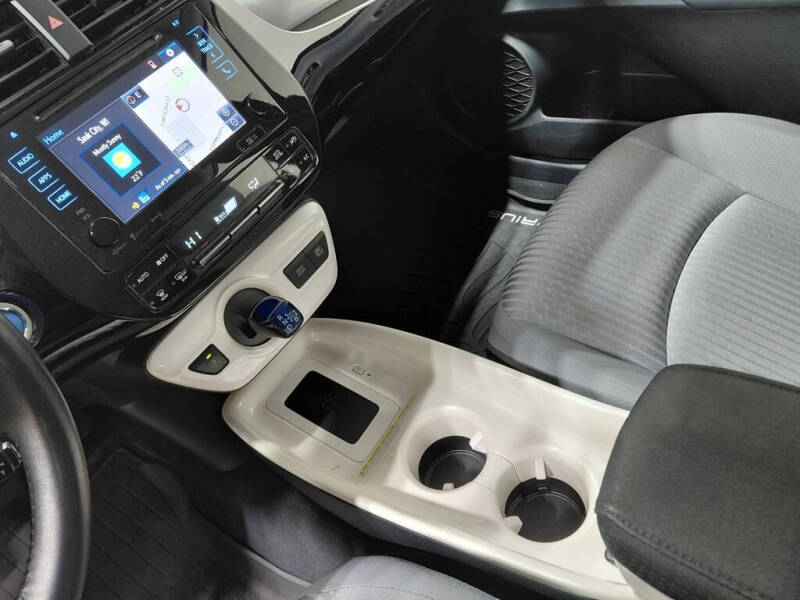 2018 Toyota Prius Three