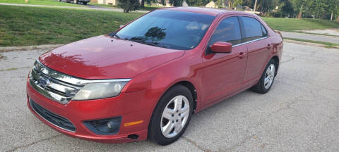 2010 Ford Fusion for sale at EXPRESS MOTORS in Grandview MO