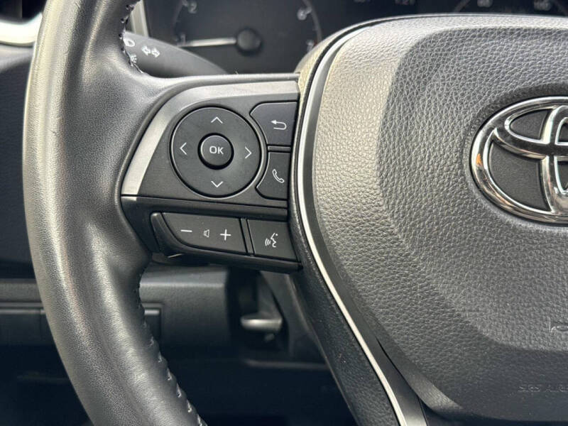 2024 Toyota Corolla Hatchback SE