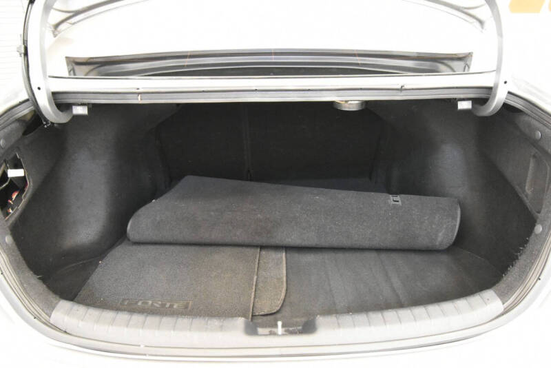 2022 Kia Forte GT Line