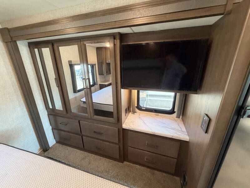 2022 Thor Motor Coach Hurricane 29M
