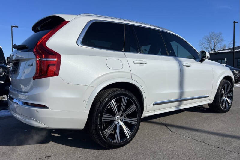 2024 Volvo XC90 B6 Plus Bright Theme 6P