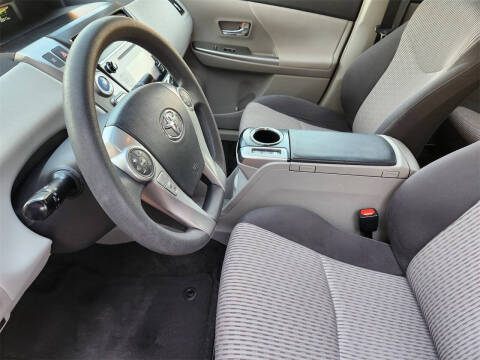 2016 Toyota Prius v Two