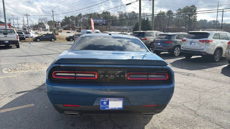 2021 Dodge Challenger SXT