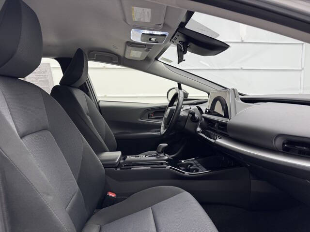 2024 Toyota Prius LE